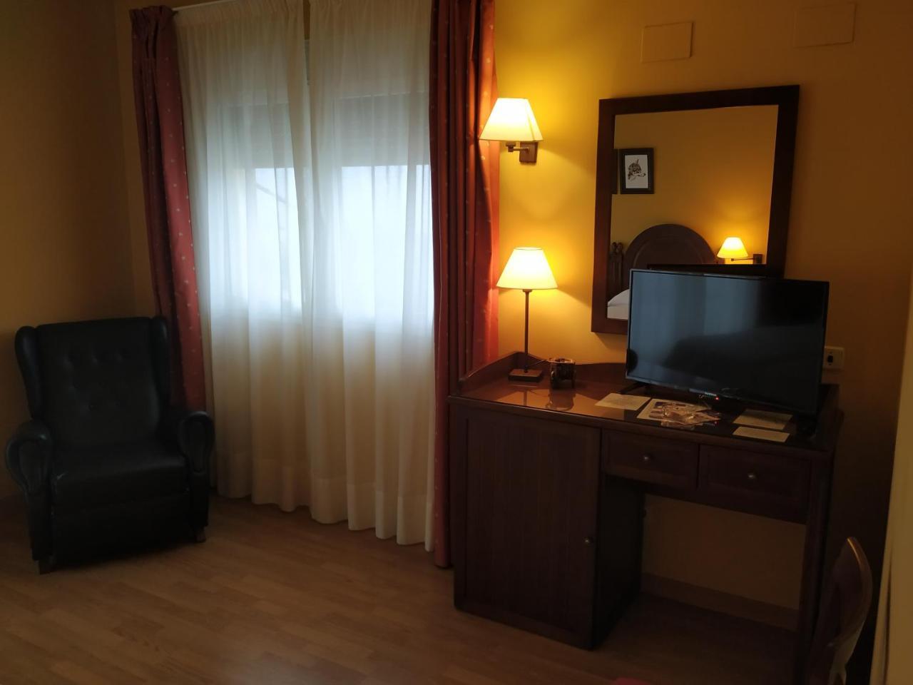 Sierra De Andujar Hotel 2*
